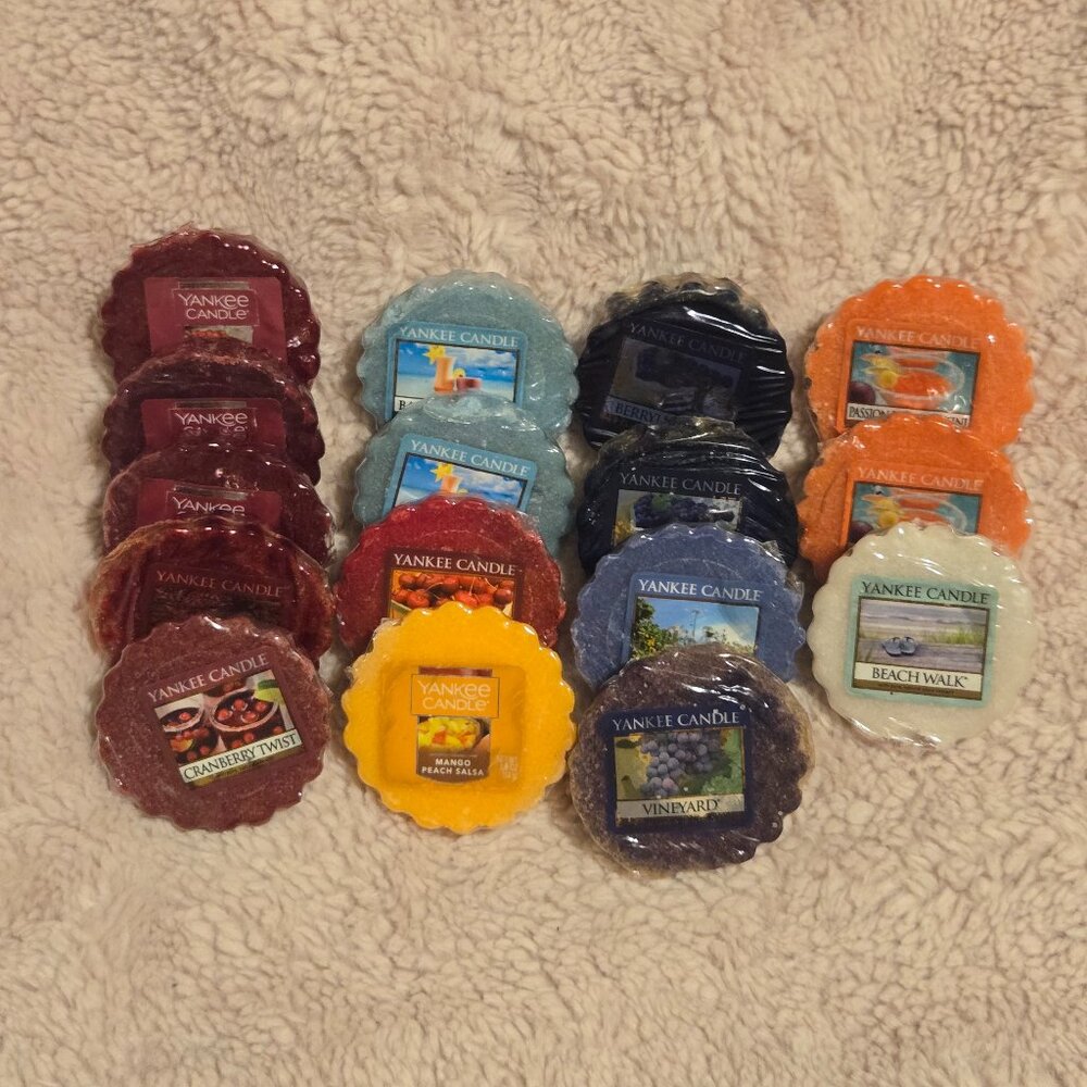 Lot of Sixteen Wax Melts by Yankee Candle